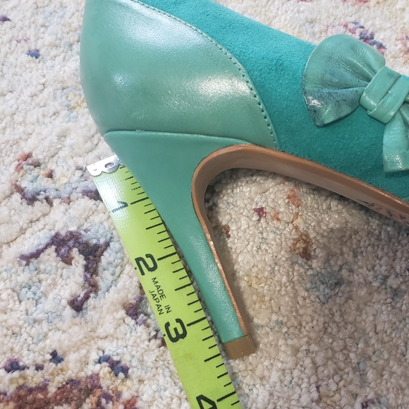 Miss Albright "Moira" Side Bow Pump Size 6.5 - Picture 14 of 14